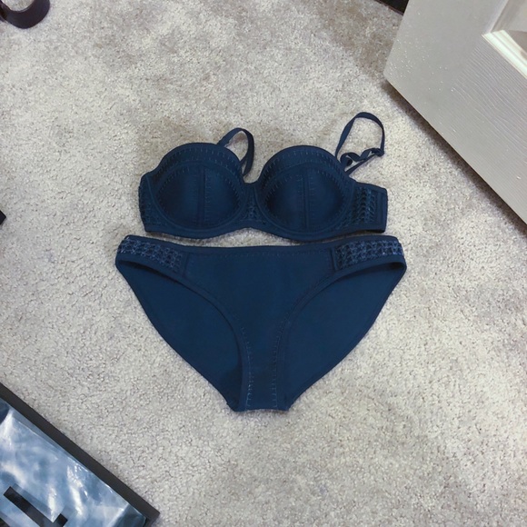 Triangl Swimwear - Picture 2 of 4